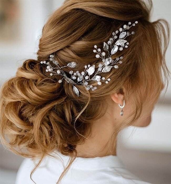 Phụ kiện đ&aacute;m cưới