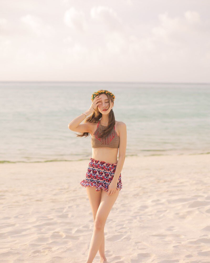 Bikini v&aacute;y Shining Girls