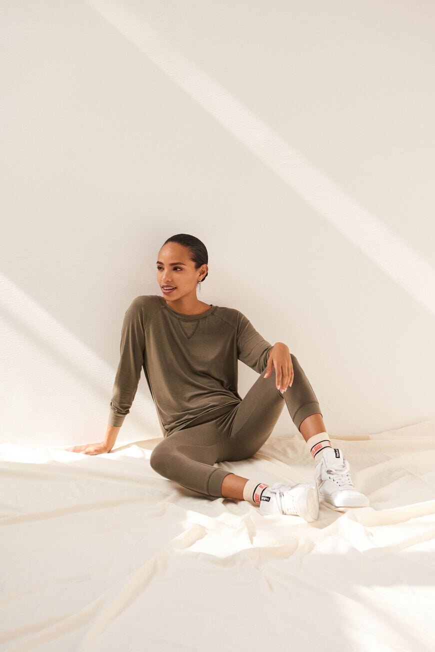 &Aacute;o thun THEMIS - Ảnh 2