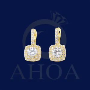 B&ocirc;ng Tai V&agrave;ng 18K Đ&iacute;nh Đ&aacute; Chủ Tr&ograve;n Halo