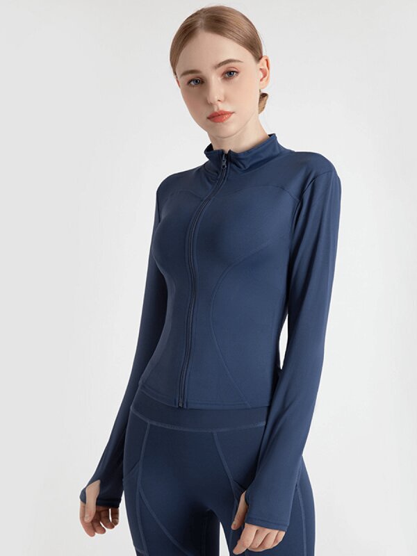 &Aacute;o kho&aacute;c thể thao