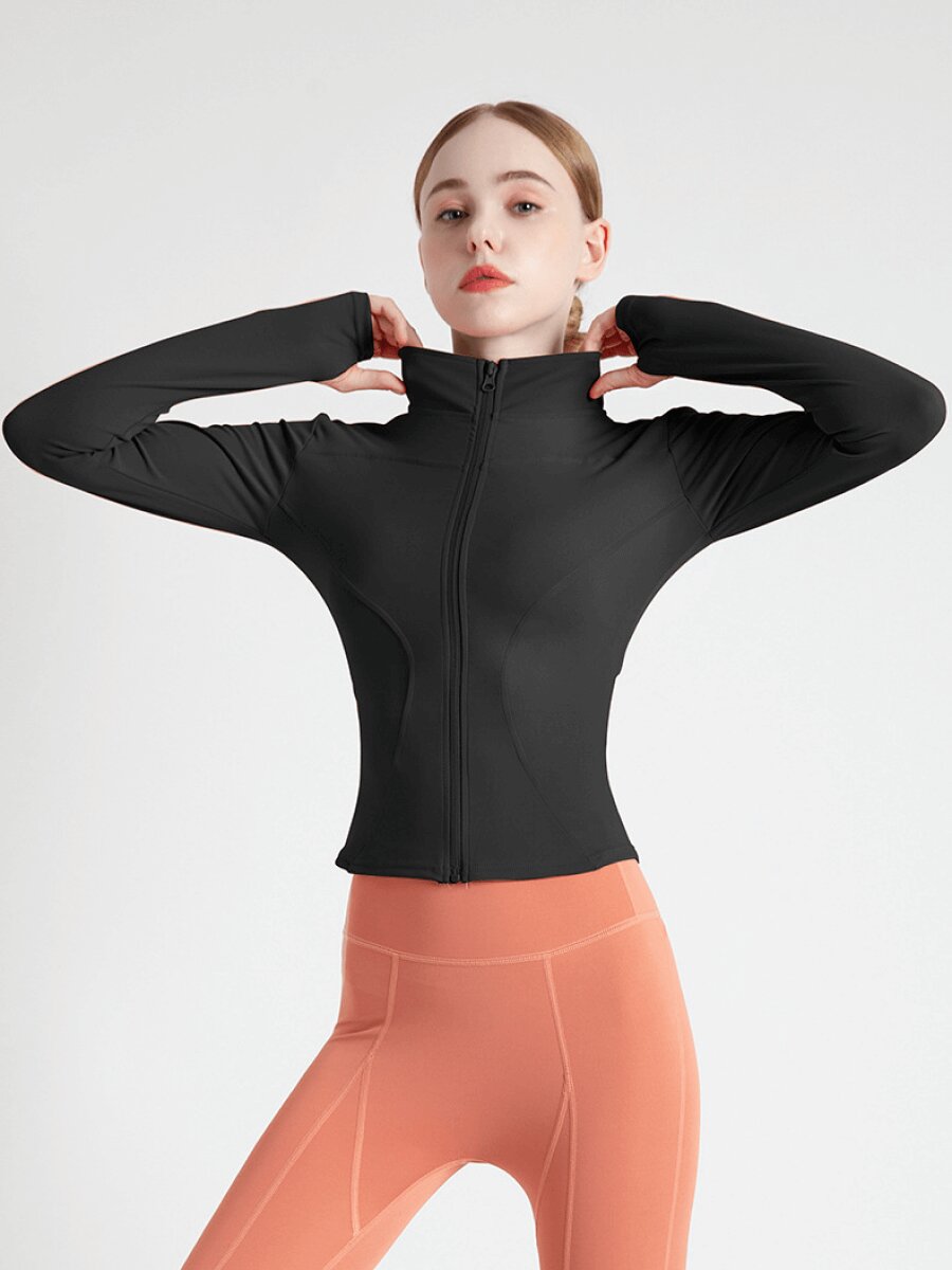 &Aacute;o kho&aacute;c thể thao